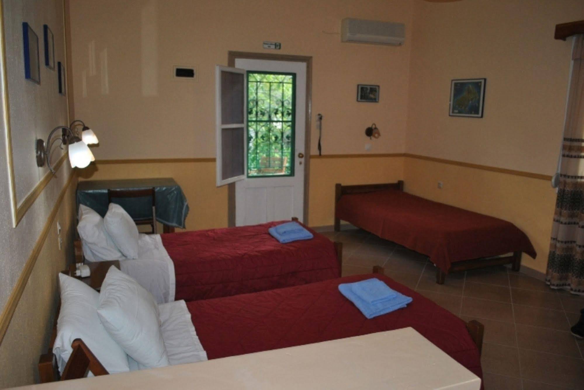 Stelios Studios Megali Ammos  Luaran gambar