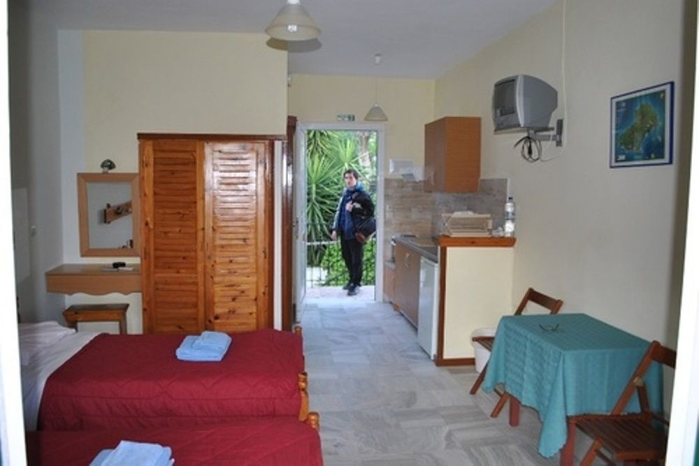 Stelios Studios Megali Ammos  Luaran gambar
